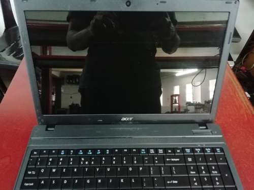 i5 Acer TravelMate @ 2.53Ghz, 4gb Ram, 500gb HHD, 15.6" Display, ATI Radeon HD 5470 (Bargain!!)