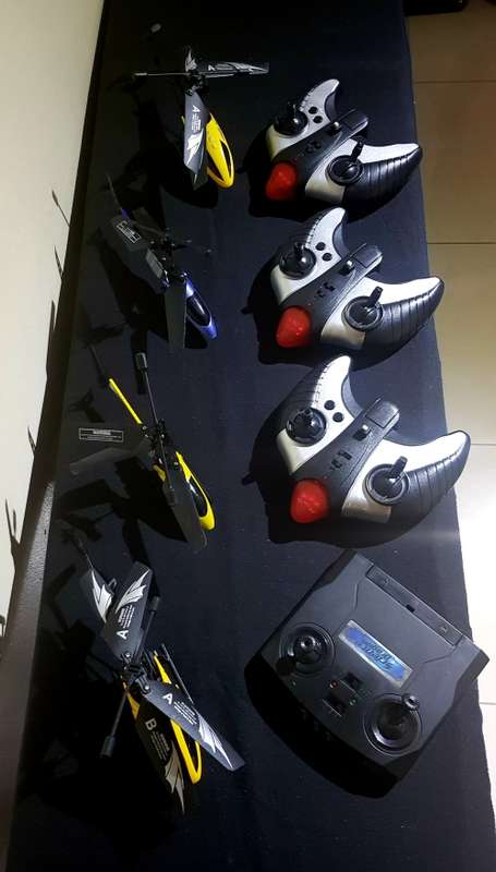 Lot of R/C helicopters - Please Read Ad