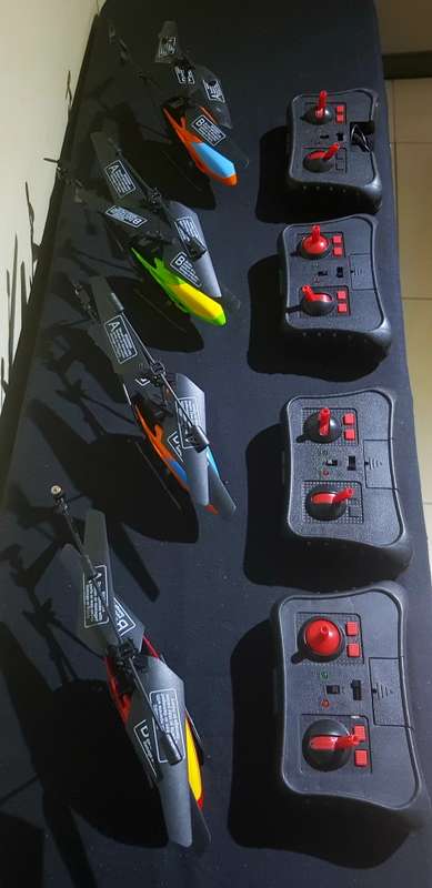 Lot of R/C helicopters - Please Read Ad