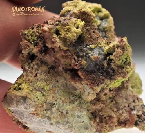 Dufftite, Calcite - Tsumeb, Namibia