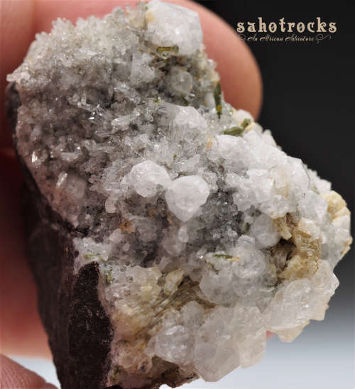 Pumpellyite, Analcime Heulandite Quartz - Gobobosep Brandberg, Namibia