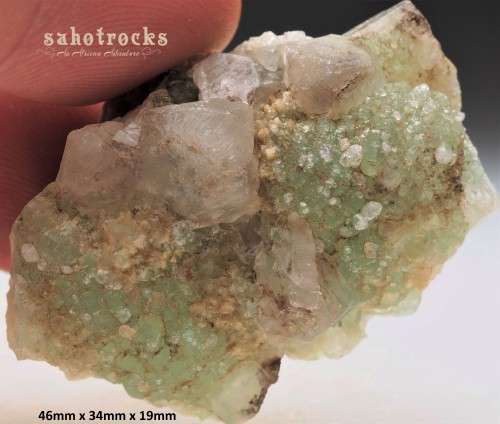 Analcime Prehnite Calcite - Gobobosep region, Namibia