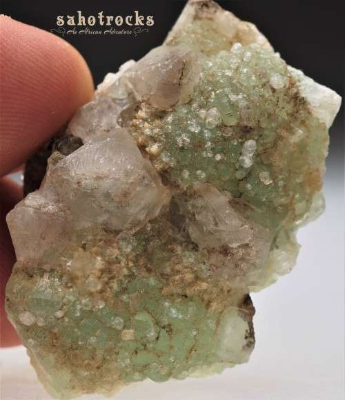 Analcime Prehnite Calcite - Gobobosep region, Namibia