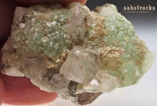 Analcime Prehnite Calcite - Gobobosep region, Namibia