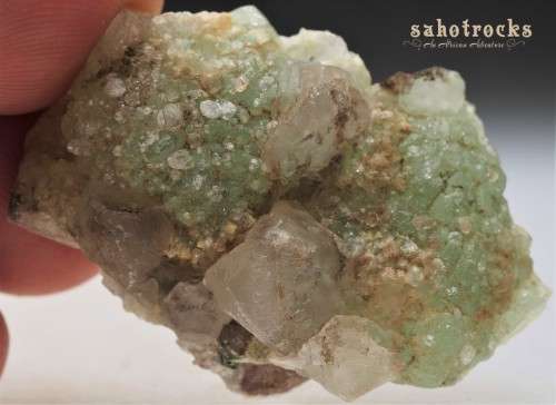 Analcime Prehnite Calcite - Gobobosep region, Namibia