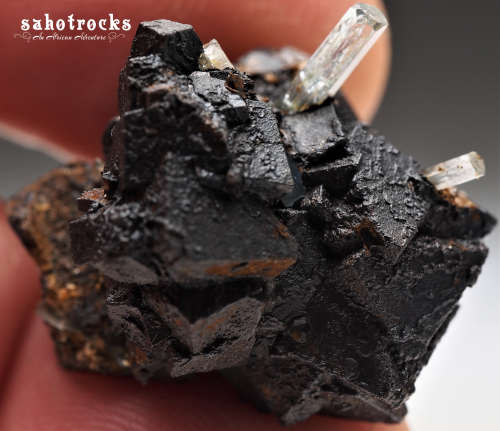 Aquamarine and Goethite pseudomorph after Magnetite - Erongo mountain, Namibia