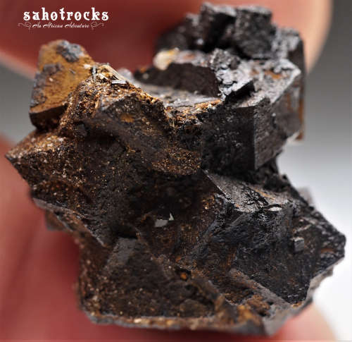Aquamarine and Goethite pseudomorph after Magnetite - Erongo mountain, Namibia