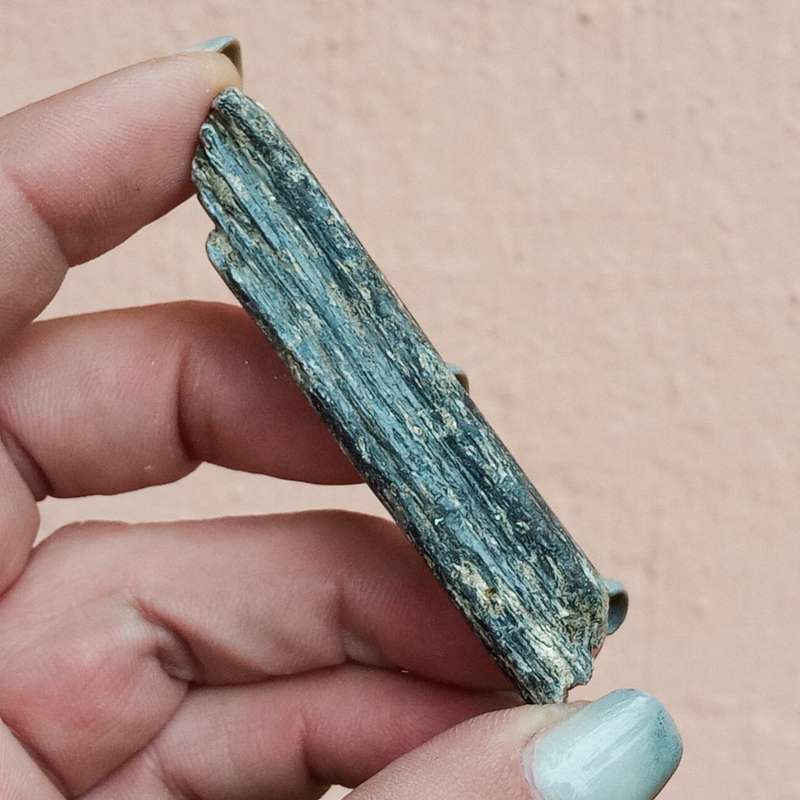 Kyanite grey blue ultramarine -Zimbabwe - disthene, rhaeticite, sapparite, cyanite 27g 7cm