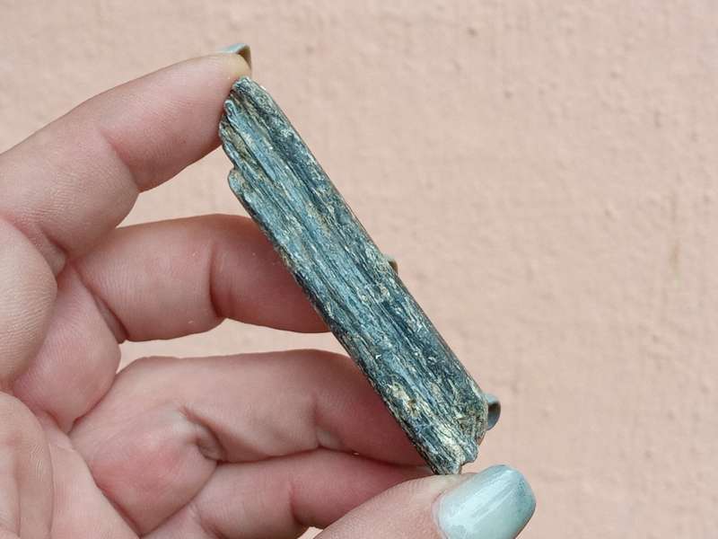 Kyanite grey blue ultramarine -Zimbabwe - disthene, rhaeticite, sapparite, cyanite 27g 7cm