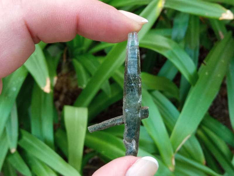 Riebeckite Aegirine included quartz cross - Mt Malosa, Zomba plateau, Malawi 52 mm