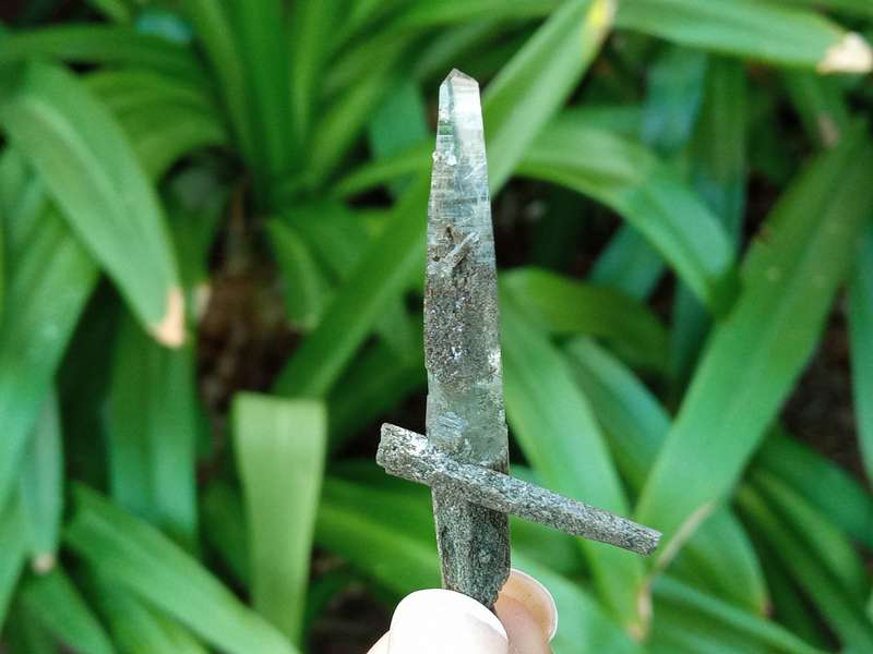 Riebeckite Aegirine included quartz cross - Mt Malosa, Zomba plateau, Malawi 52 mm