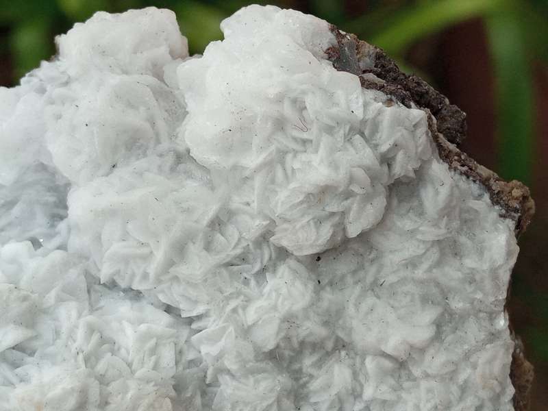 Aragonite Calcite 10.4cm druse white quartz CAVE STONE - Rand London Quarry, South Africa 146 grams