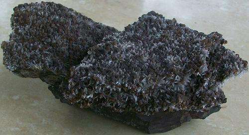 Kuruman olmeite and bultfonteinite crystals on matrix-rsa-828g