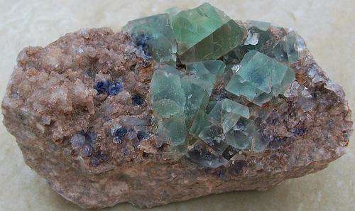 Riemvasmaak flourite and quartz crystals on matrix-rsa-94g