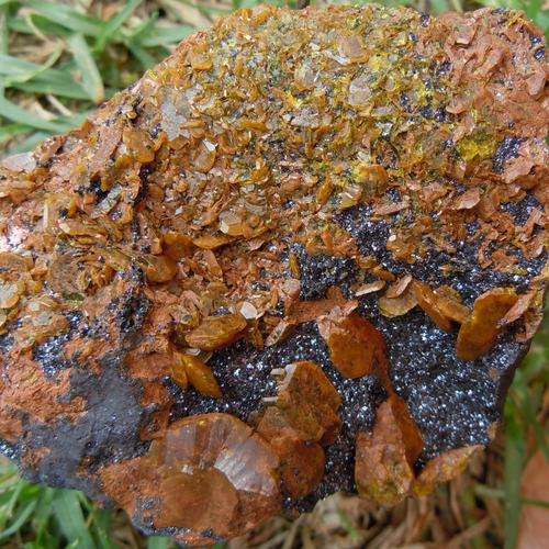 Kalahari manganese fields sturmanite and manganite crystals on matrix-south africa-257g