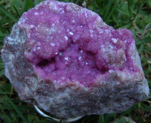 Katanga region cobaltian calcite crystals on matrix-congo-207g