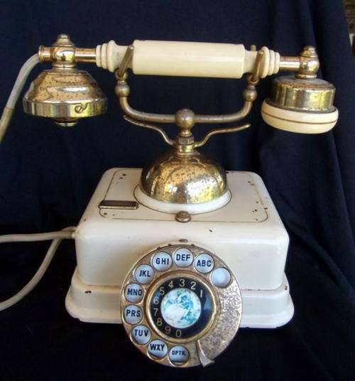 PHONE VINTAGE STYLE