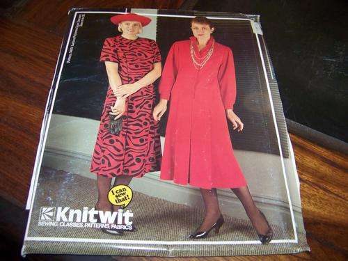 KNITWIT SEWING PATTERN 3450 - LADIES PRINCESS LINE DRESSES