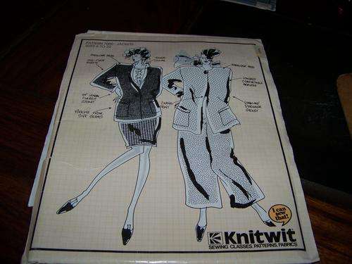KNITWIT SEWING PATTERN 7000 - LADIES JACKETS