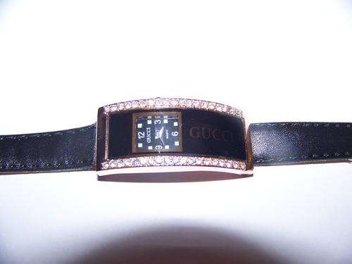 WOMENS GUCCI BLACK WATCH WITH CZ