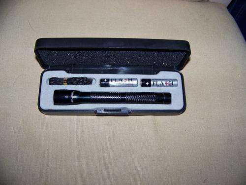 FLASHLIGHT SET