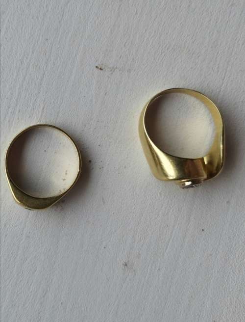 Diamond gold wedding rings