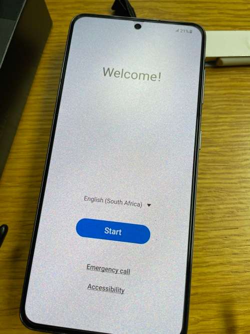 Samsung S21,5G, Duel sim, 256GB for sale. (3 Months old)