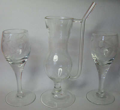 ~2 x Vintage Grape Pattern Sherry Glasses & unusual Liqueur Glass~