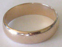 9CT SOLID GOLD VINTAGE WEDDING BAND ~ 5.7 GRAM @@@ R1 !!!