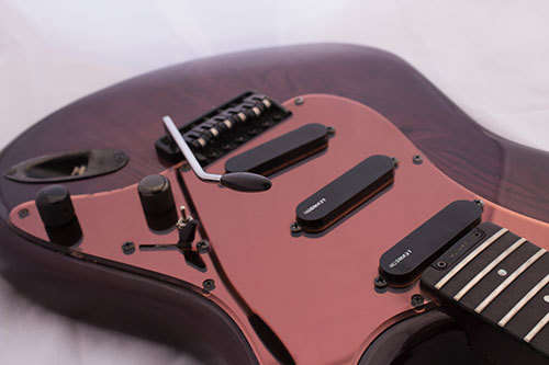 *** LEVINSON BLADE RH-4 GUITAR - SWISS MADE ***