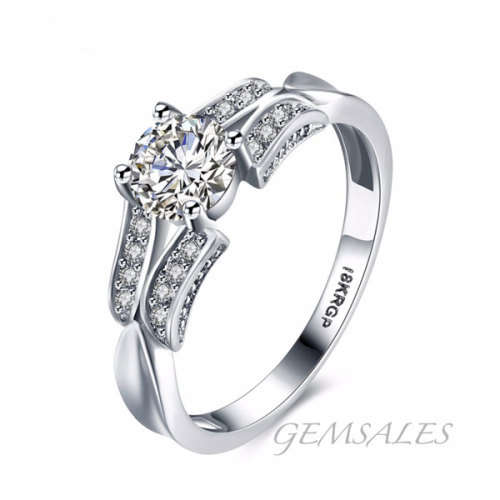 #NEW ARRIVAL# LUXURY RETRO SIMULATED DIAMOND PLATINUM PLATED  ~STAMPED 18KRGP~ SIZE 7