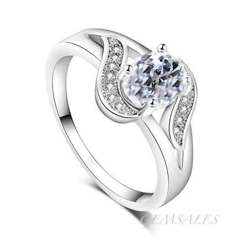 *NEW ARRIVAL* UNIQUE SETTING OVAL CUT CUBIC ZIRCONIA   * SIZE 7*