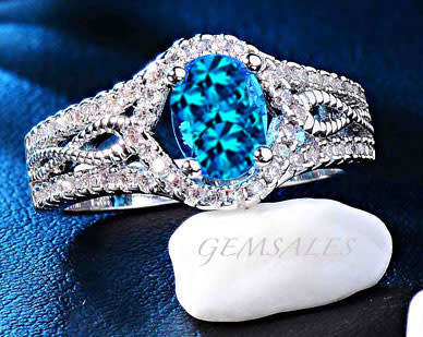 EXQUISITE DARK AQUAMARINE CZ RING  *** SIZE  7  ***