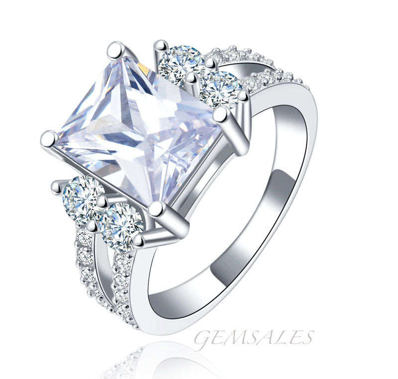 SPECTACULAR 3ct EMERALD CUT SIM DIAMOND CZ*S925*   SIZE  9  -  R 1/2  -  59.5mm