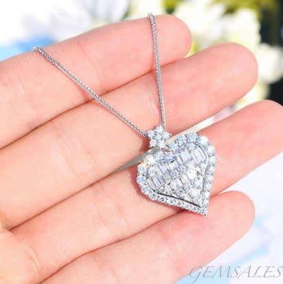 SPECTACULAR HEART PENDANT NECKLACE ENCRUSTED WITH ROUND & BAGUETTE  CZ    *CHAIN 45cm  PENDANT 2cm*