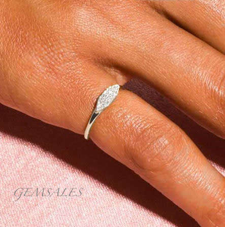 Stunning Silver Pave Ring   *Elegant*    SIZE  7.75