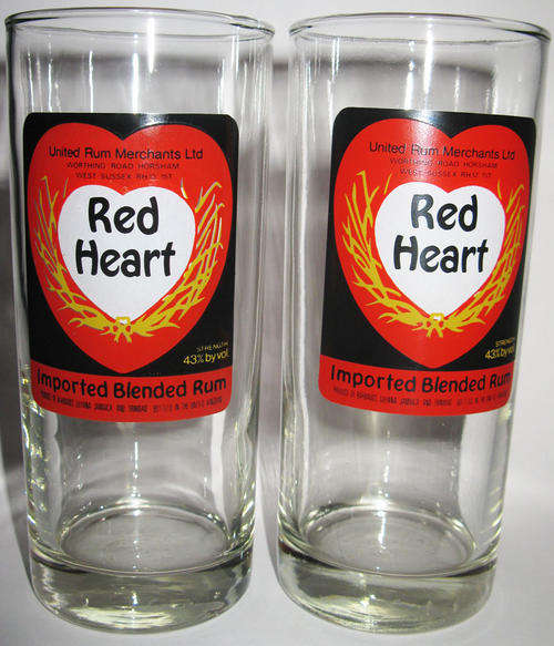 SET OF RED HEART RUM GLASSES!