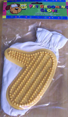 PET GROOMING GLOVE FOR CATS & DOGS