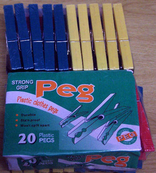 Pack of 20 Heavy Duty Plastic Pegs