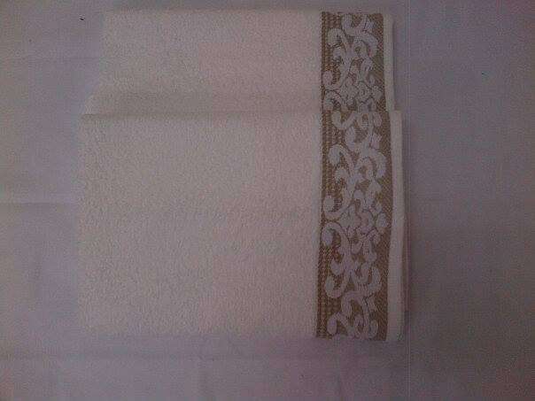 Glodina Bath towel white 70x130 cm - R 50
