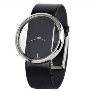 BLACK & WHITE PU LEATHER STRAP WATCH