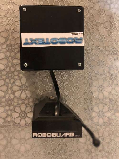 Roboguard kit4 with RoboText SMS Alert - Deluxe Wireless Outdoor Alarm System