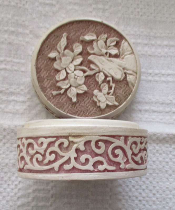 Chinese Round  Trinket Box