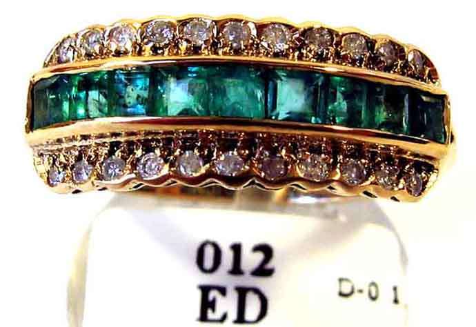 Elegant 9K Solid Gold, Genuine Emeralds and Diamonds Ring.