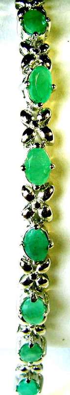 Sterling Silver and Genuine Emerald Bracellet.