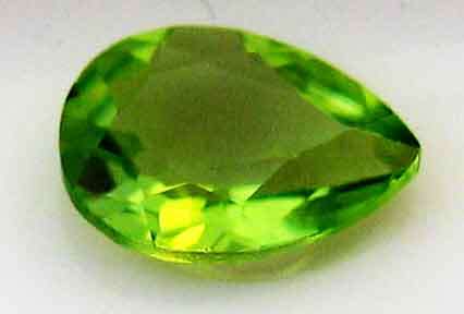 8.10 x 5.80 mm Pear cut Peridot 1.38 ct.