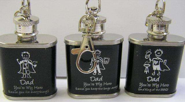Novelty Gift Keyring Keychain Hip Flask "Dad" Father's Day