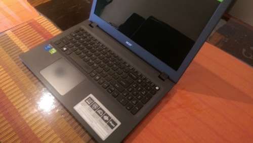 ACER ASPIRE E15***MONSTER SPEC***CORE i7***8GB RAM*** NVIDIA 2GB GRAPHICS