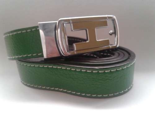 Fashion Leather Belt for Women with Silver Buckle