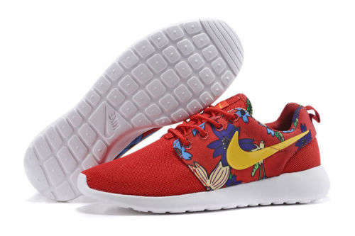 Nike Roshe One Print Floral - Size 6